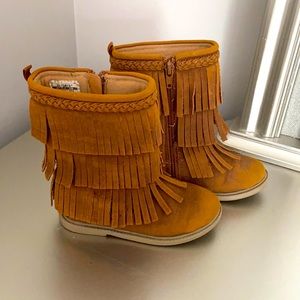 Fancy size 9 brown cowboy boots